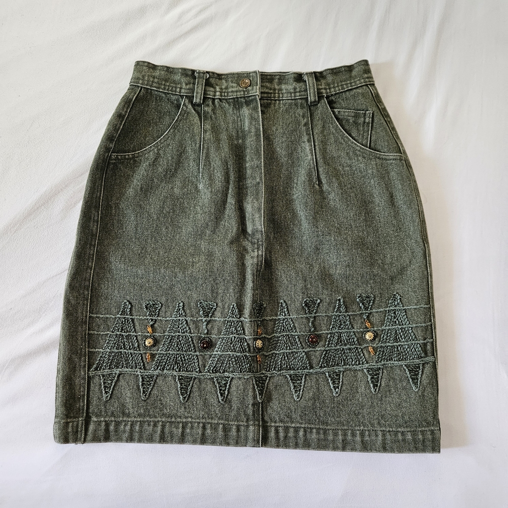 Vintage Boho Embroidered Mini Skirt – Olive Green - Size L